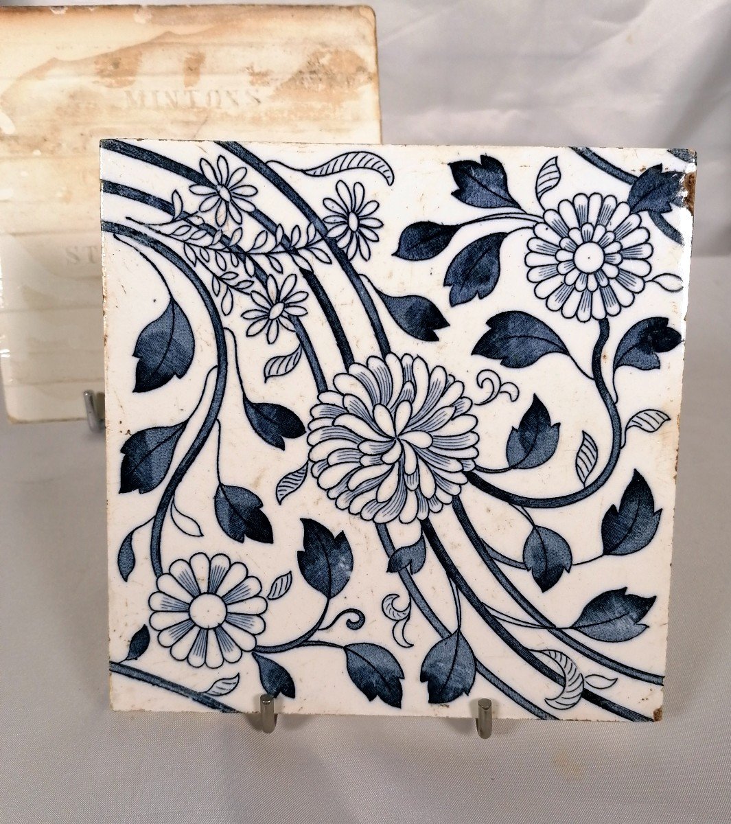15 Mintons Flowered Earthenware Tiles 1916 -photo-2