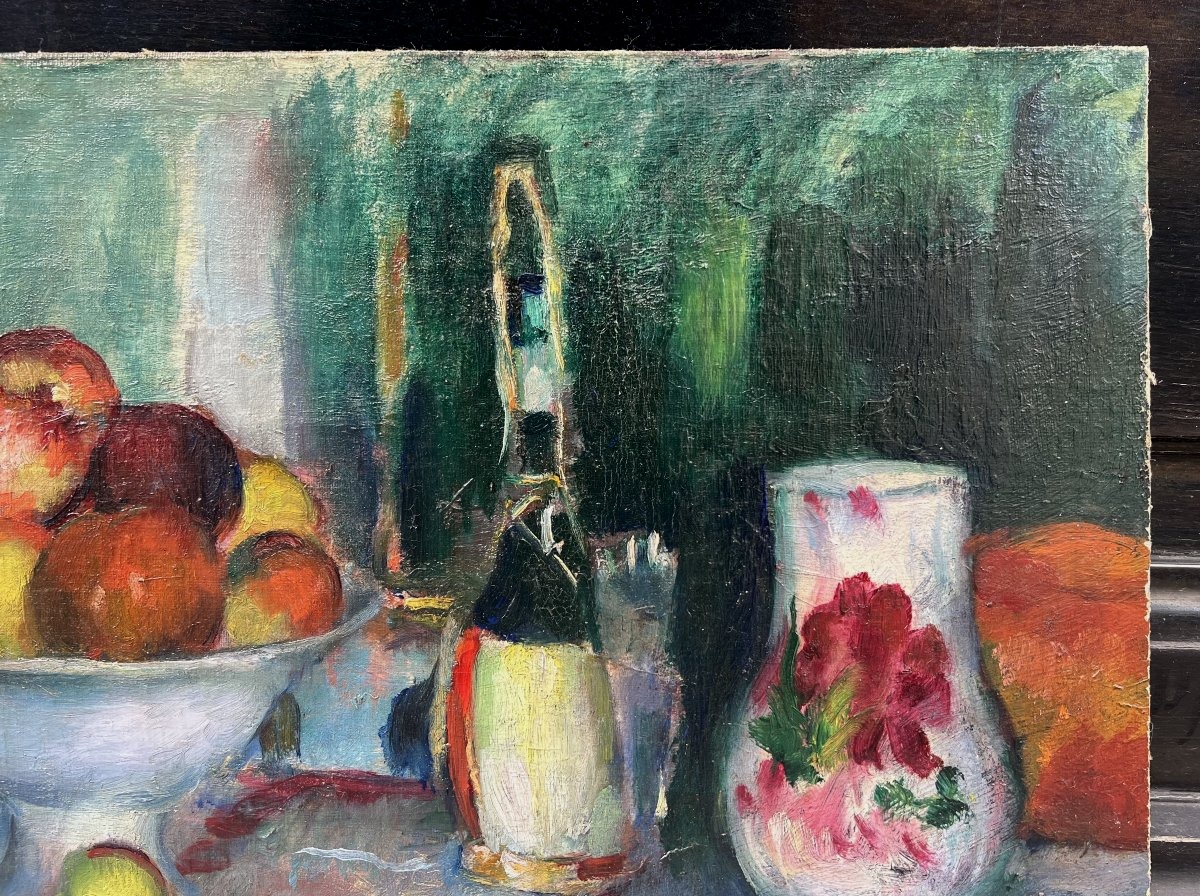 Henri Ottmann (1877-1927). Pommes, bouteille et vase fleuri. Huile sur toile marouflée, signée.-photo-3