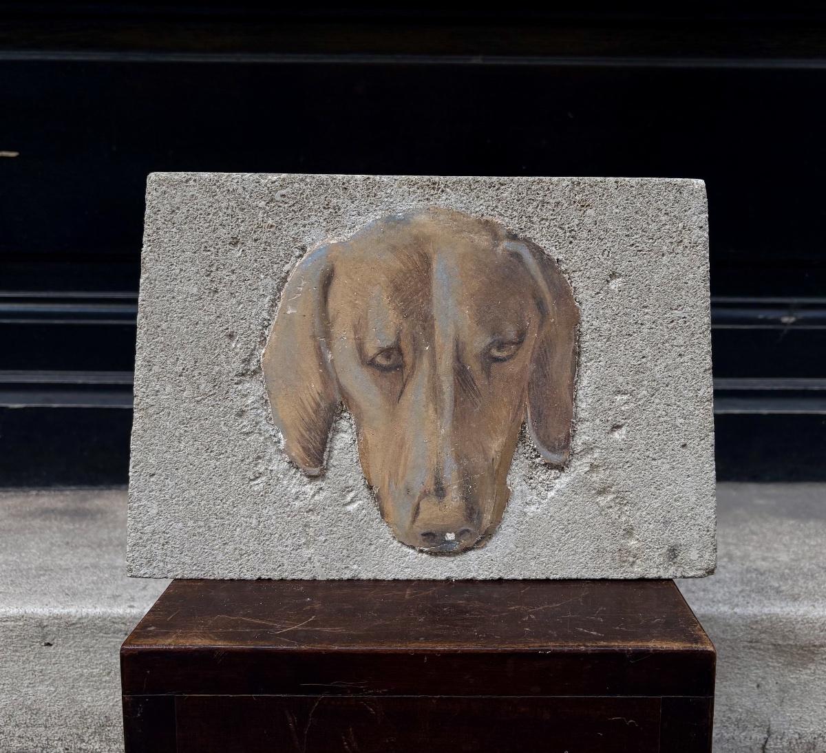 Jeanne-Marie BERTAUX (1924-2024). Portrait de “Bambou”. Peinture à la fresque sur pierre.-photo-2