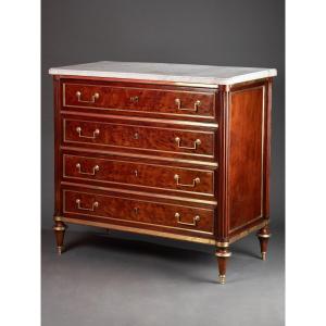 Commode With Four Rows Of Drawers