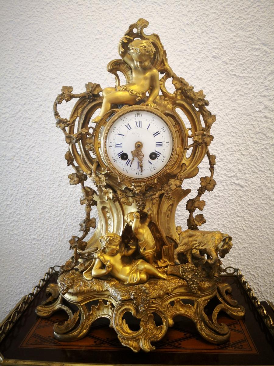 Pendule Cartel Bronze Doré Aux Puttis