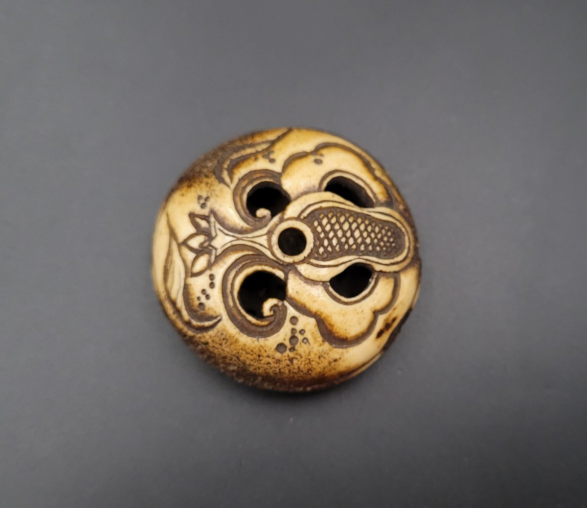 Netsuke Ryusa Manju - Bat And Reishi Mushroom - Deer Antler - 19th Century - Japan-photo-2