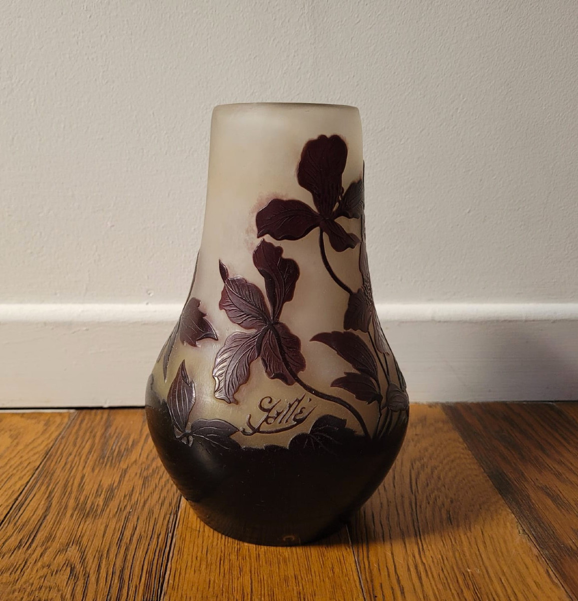 Pear-shaped Gallé Vase - Decorated With Clematis Flowers - Signed