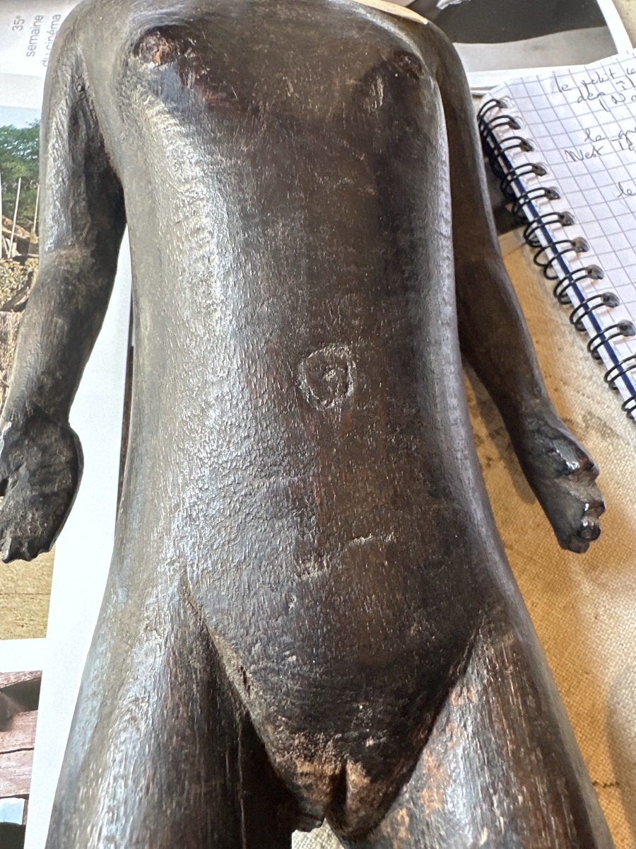 Paire de figures ancestrales lignagères Ngada – Région de Bena, Flores (Indonésie)-photo-2