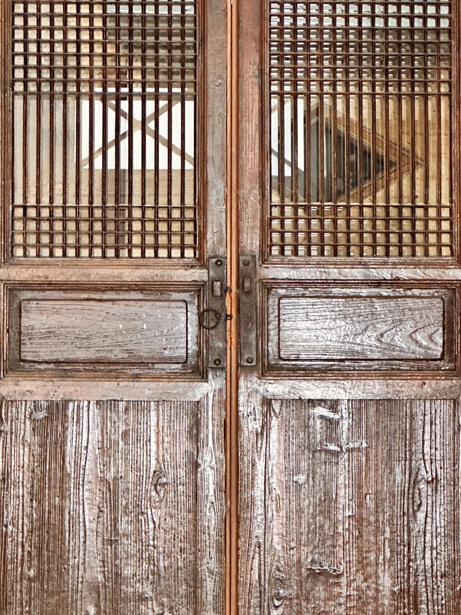 Rare paire de portes intérieures de pagode (Géshànmén 隔扇门), Chine-photo-3