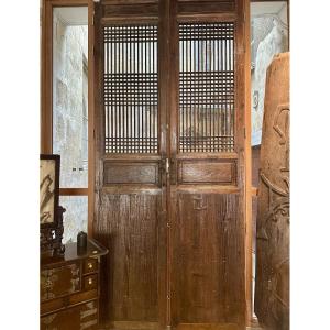 Rare Pair Of Interior Pagoda-style Doors (géshànmén 隔扇门), China