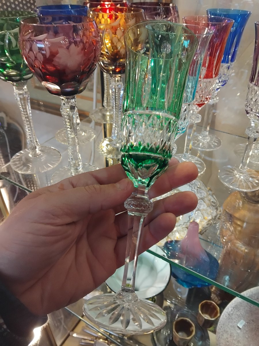 Suite de six flûtes à  champagne - Cristallerie de Lorraine - v . 1970-photo-1