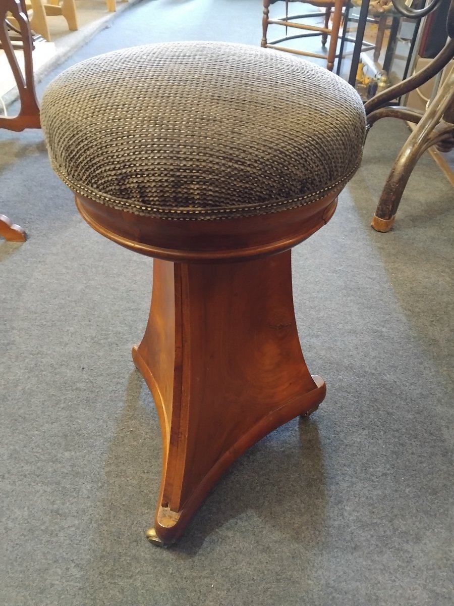 Stool - Mahogany  - Tripod - C. 1880.-photo-2