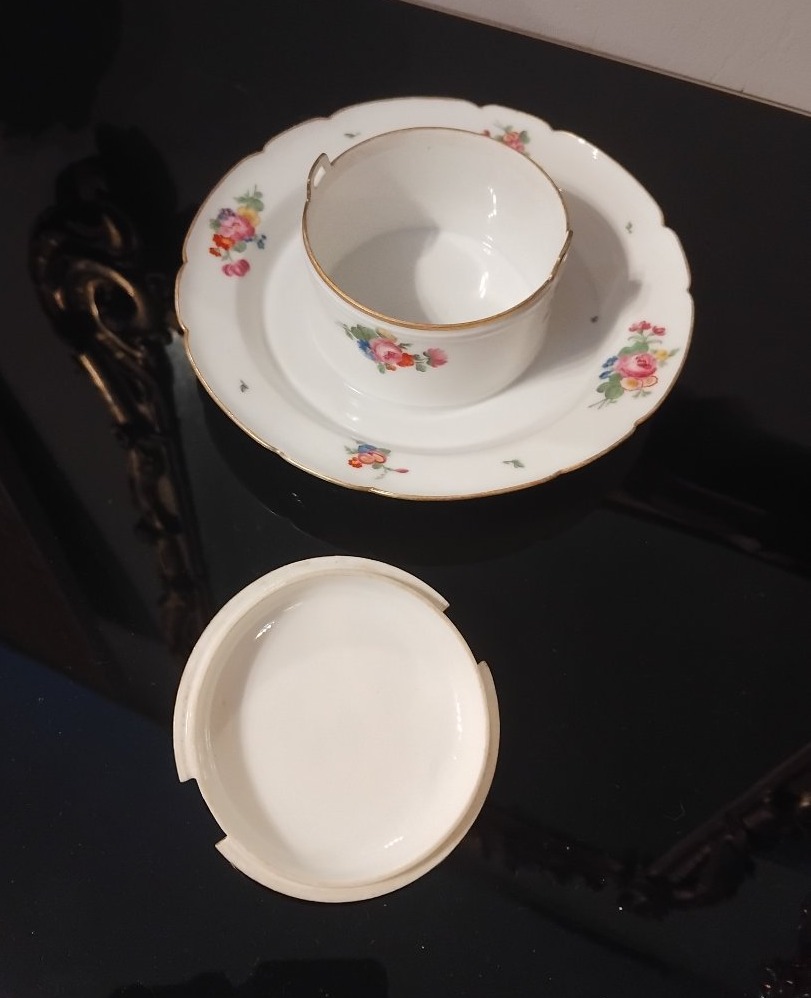 Beurrier et son couvercle- Porcelaine de Paris- Manufacture du duc d’ Angoulême- Fin XVIII e s.-photo-4