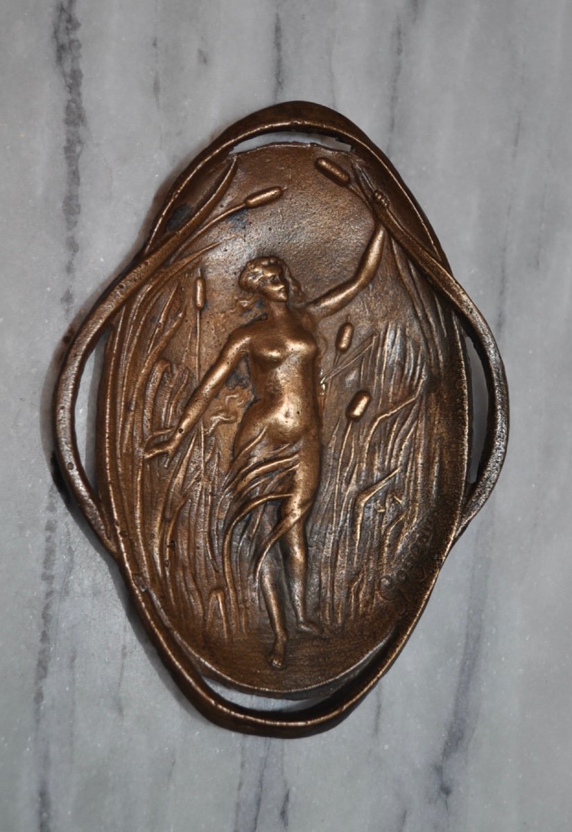 Petit Vide Poche En Bronze d'époque Art Nouveau Signé Goyeau Décor De Femme Nue