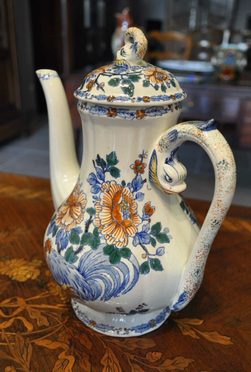 Coffee Pot Or Teapot And Milk Jug In Gien Earthenware Rooster And Peony Decor Coffee Tea Service-photo-3