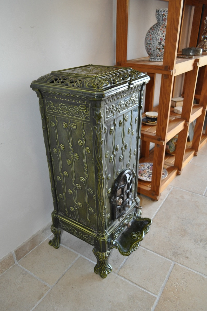 Antique Green Enamelled Cast Iron Stove From The Art Nouveau Period Around 1900 With Floral Decoration, Deville Brand-photo-2
