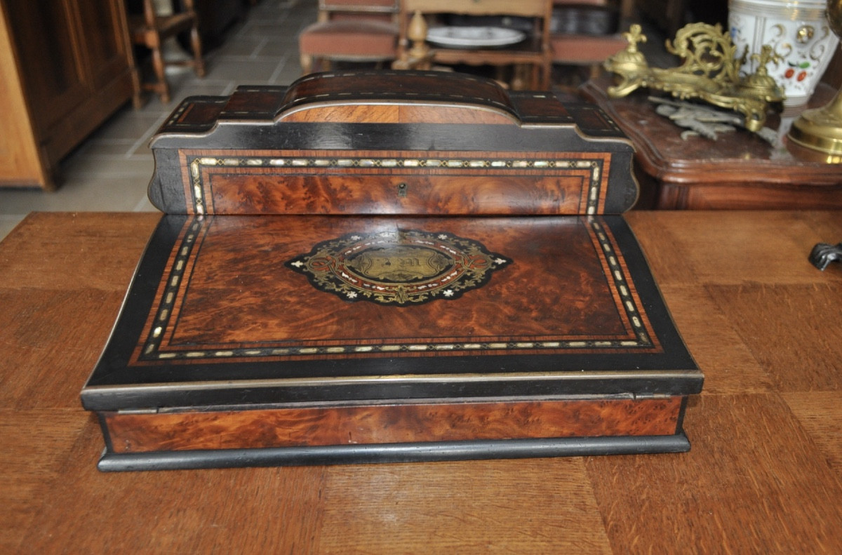 Napoleon III Period Writing Case In Thuya Burl, Boule Marquetry, Mother-of-pearl Inlay