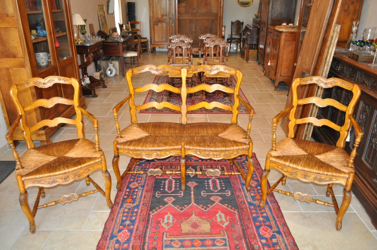 Antique Louis XV Provençal Walnut Living Room Pair Of 19th Century Radassier Straw Armchairs
