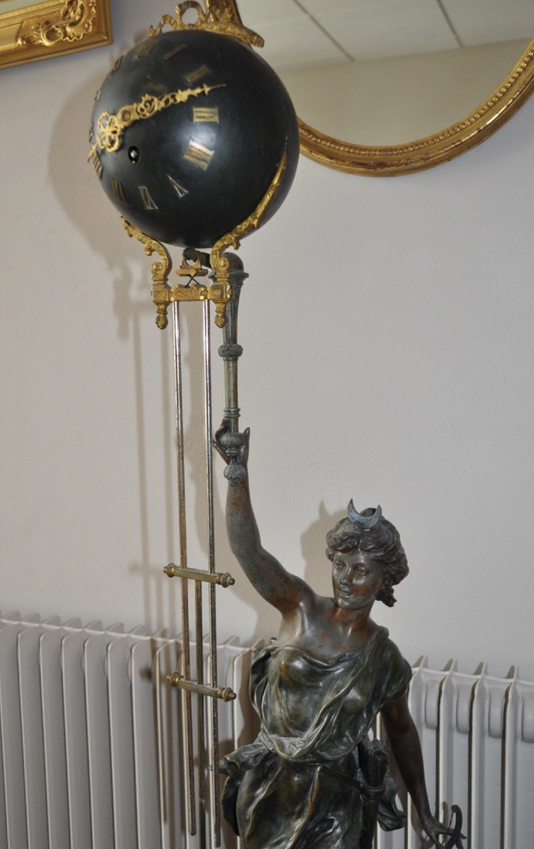 Pendule mystérieuse art nouveau d'époque fin 19ème ou début 20ème en régule patiné hauteur 1m02-photo-8