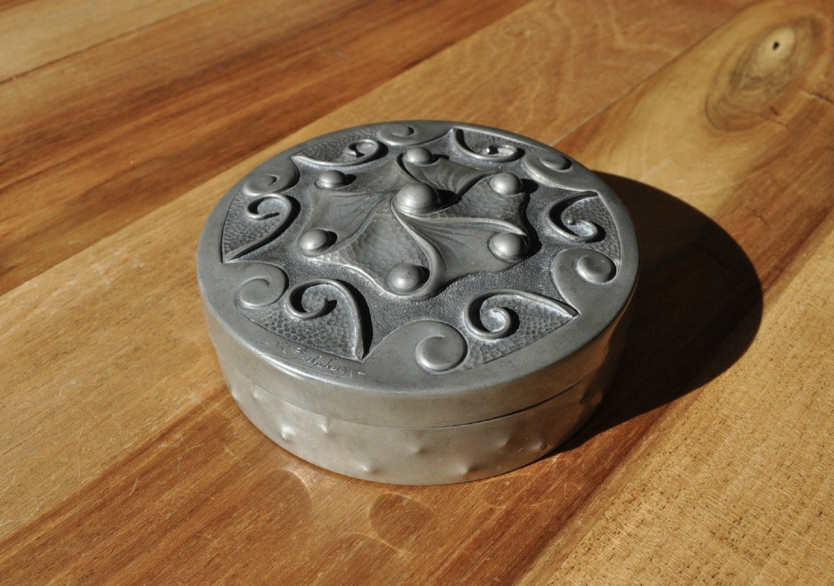Antique Art Nouveau Repoussé Pewter Box Signed R Sitoleux (rené Pewter Art Paris)-photo-2