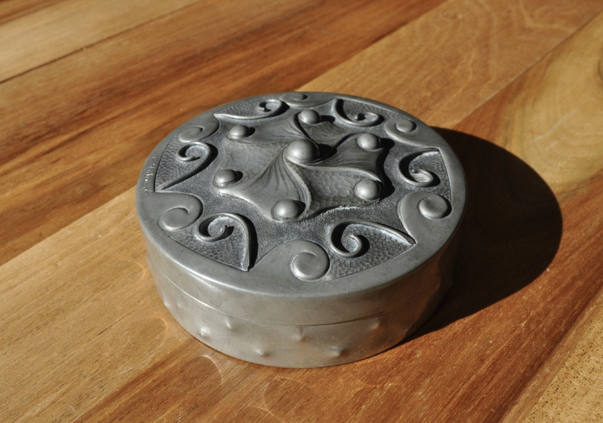 Antique Art Nouveau Repoussé Pewter Box Signed R Sitoleux (rené Pewter Art Paris)-photo-3