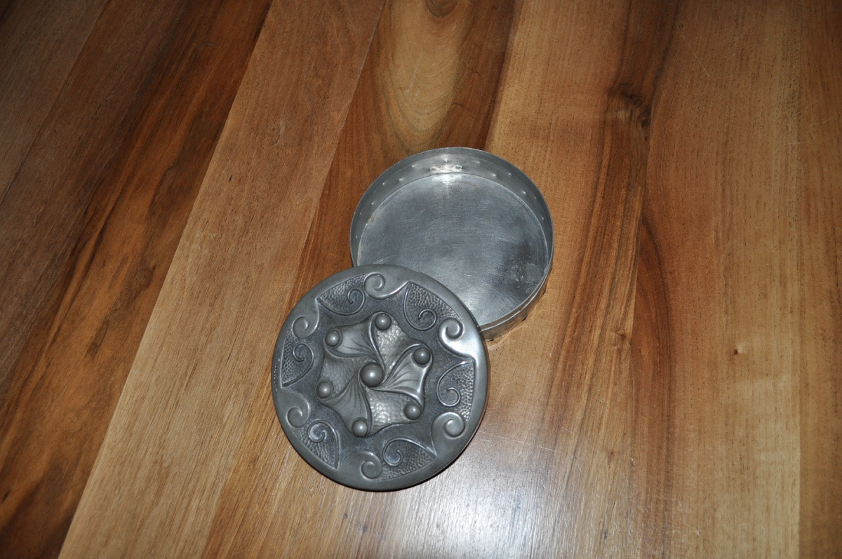 Antique Art Nouveau Repoussé Pewter Box Signed R Sitoleux (rené Pewter Art Paris)-photo-4