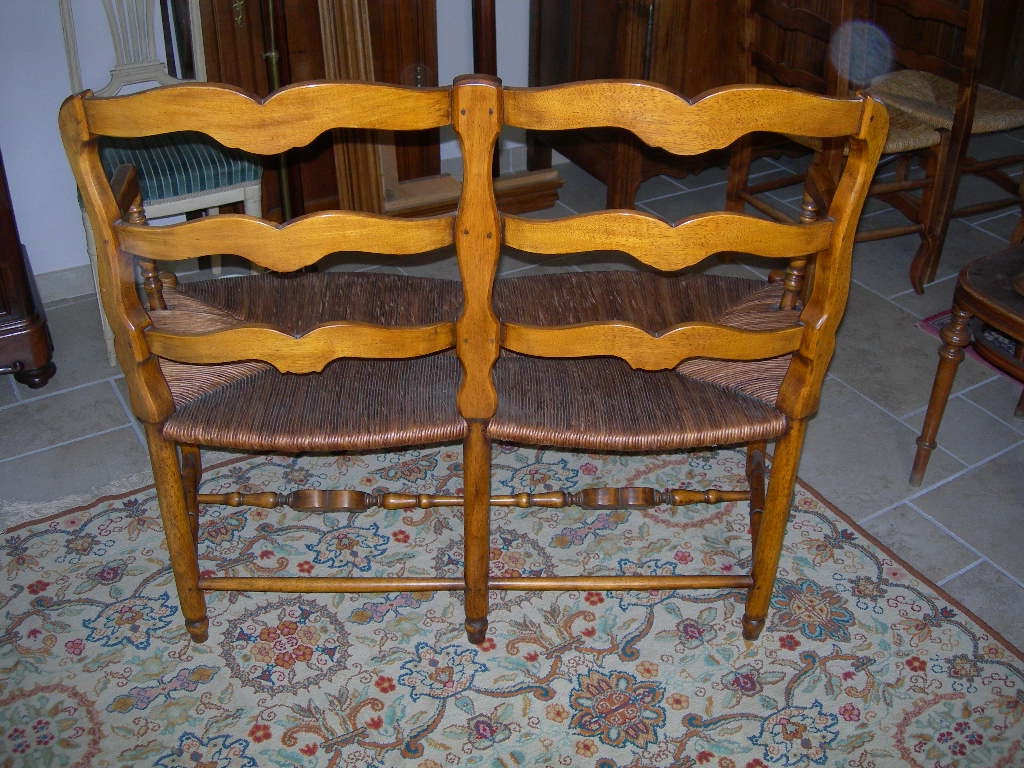 Canapé paillé ancien provençal en noyer sculpté époque 19ème fauteuil dit " radassier  2 places-photo-1