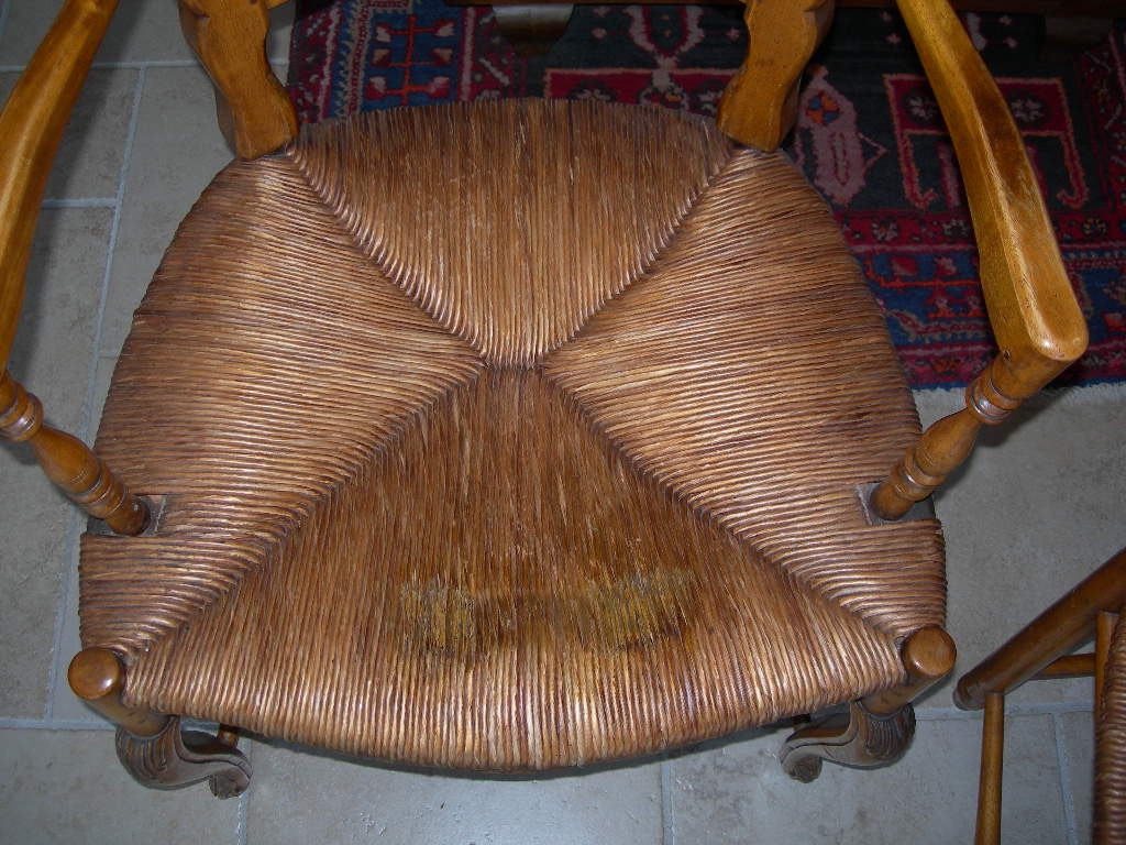 Pair Of Antique Carved Walnut Straw Armchairs From Provence, 19th Century-photo-4