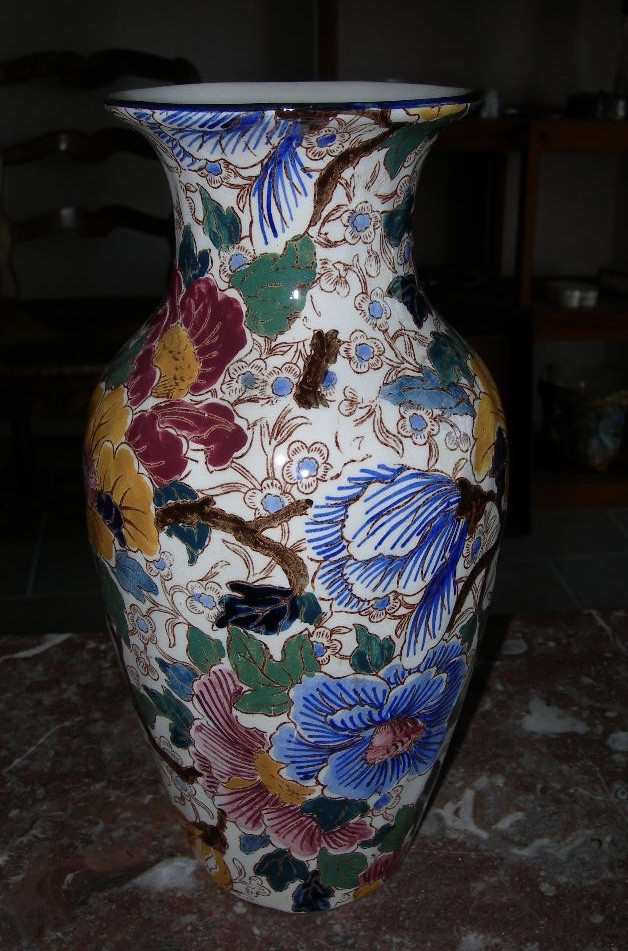 Vase ancien en faïence de Gien décor pivoine