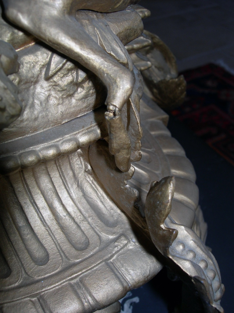 Large Antique Clock In Gilded Regula From The Late 19th Century, Depicting A Horse Stag Chase.-photo-2