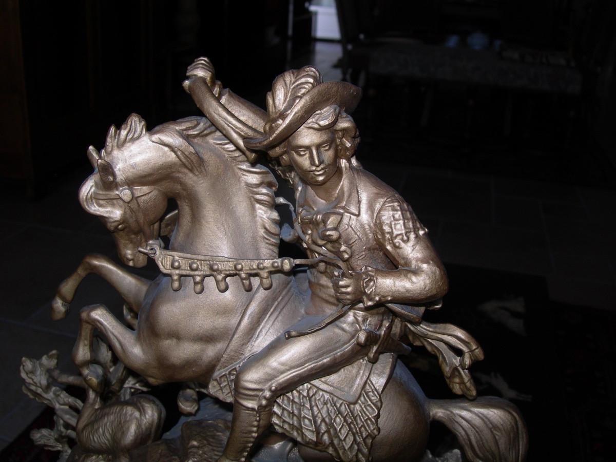 Large Antique Clock In Gilded Regula From The Late 19th Century, Depicting A Horse Stag Chase.-photo-5