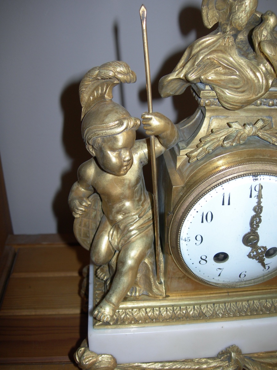 Petite pendule ancienne en bronze doré et marbre blanc d'époque début 19ème Mars et Cupidon -photo-2