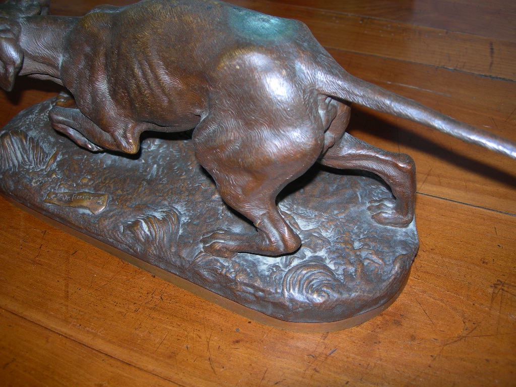 Sculpture ancienne chien d'arrêt en bronze sculpté signé comte de Ferrieres d'époque 19ème-photo-1