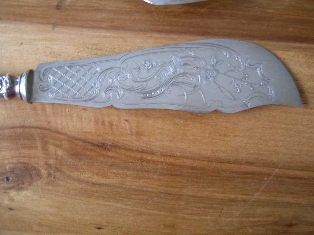 Fish-serving Knife And Fork Made Of Silver-plated Metal In The Rocaille Style-photo-4