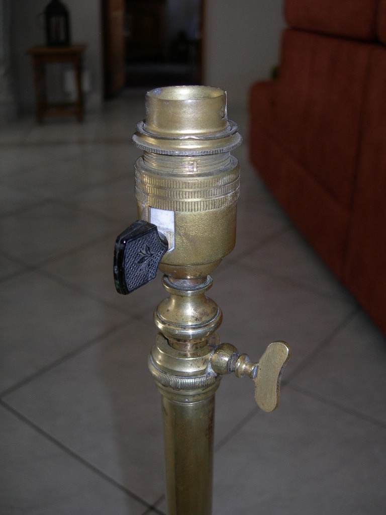 Small Telescoping Brass Reading Lamp From The 1950s–1960s—living Room Lamp-photo-4