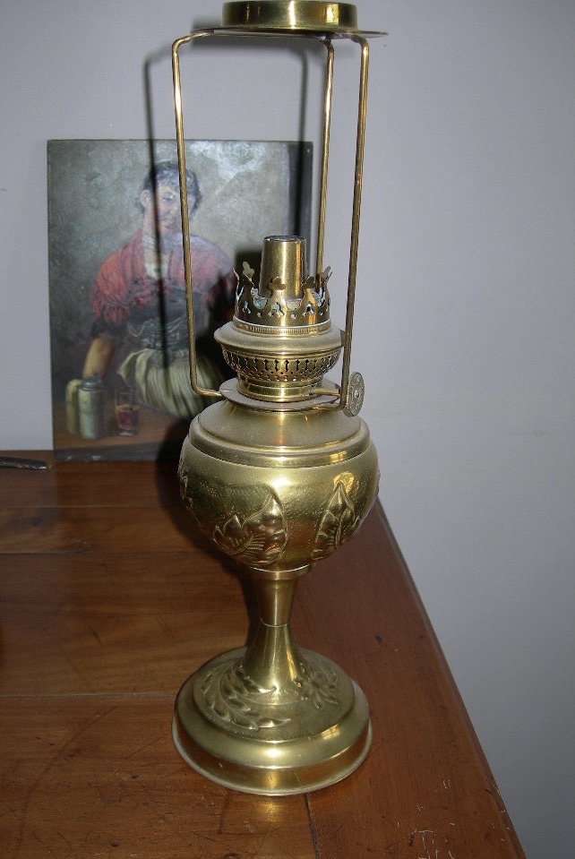 Parisian Art Nouveau-era Brass Kerosene Lamp, Circa 1900, With Cabochons And Pendants-photo-4