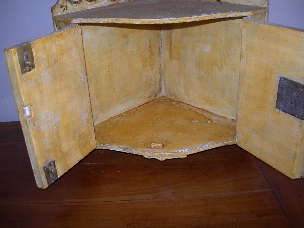 Petite encoignure ancienne galbée étagère murale d'angle en bois peint et laqué d'époque 18ème -photo-1