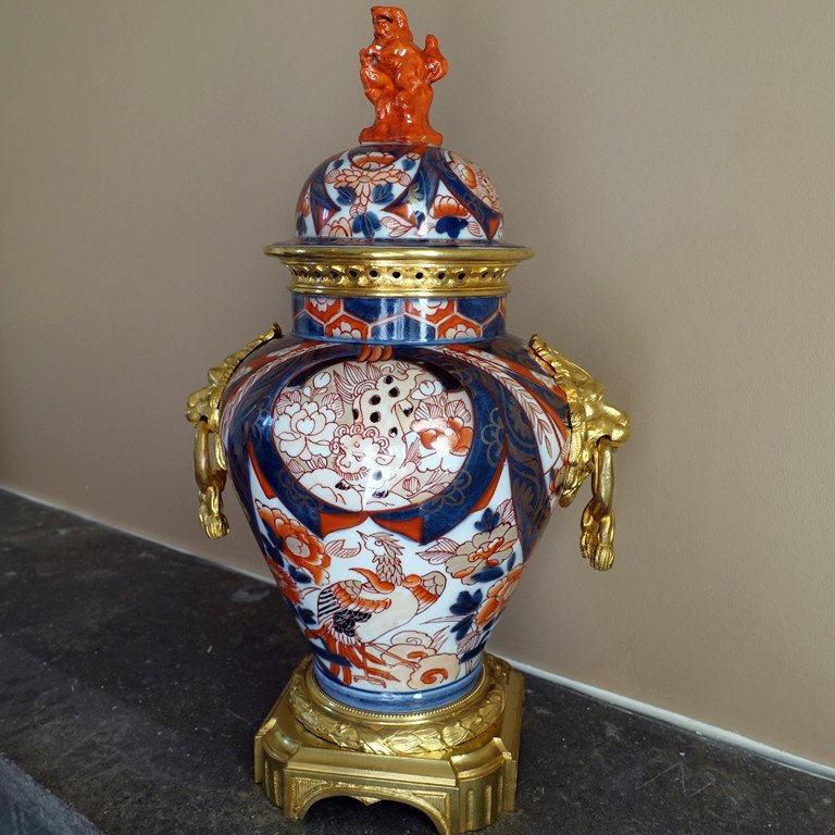 Potiche Pot-pourri en Porcelaine Imari - Monture En Bronze Doré - Epoque XIXème