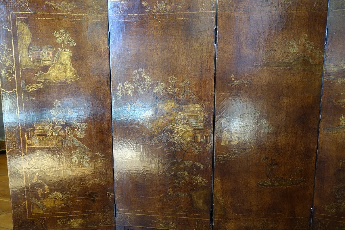 Four-panel Chinese Lacquer Screen With A Patinated Brown Background, Early 20th Century-photo-2