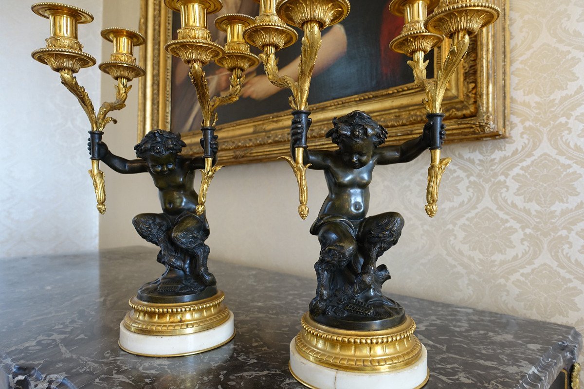 Paire de Candélabres en Bronze, « Aux Jeunes Faunes », dans le goût de Clodion – Fin XIXème