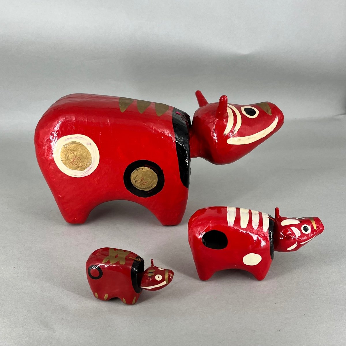 Akabeko, Traditional Japanese Papier Mache Toys - Japan-photo-3
