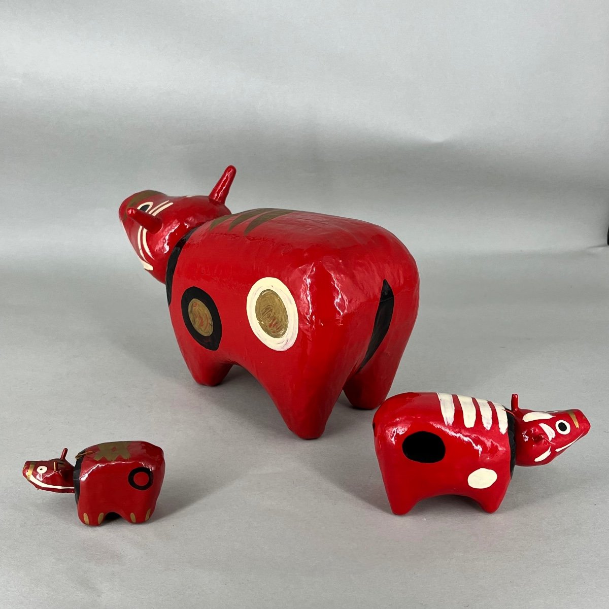 Akabeko, Traditional Japanese Papier Mache Toys - Japan-photo-1