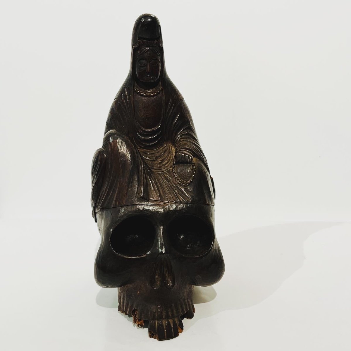 Okimono Sculpture Japonaise Kannon Et Vanité - Japon