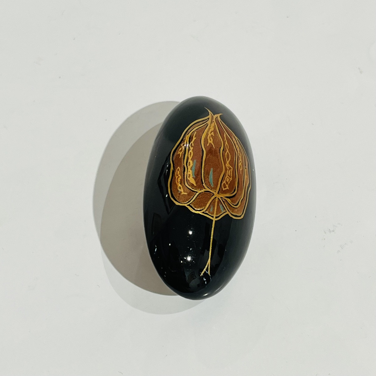 Obidome Physalis Brooch In Japanese Lacquer - Japan-photo-2