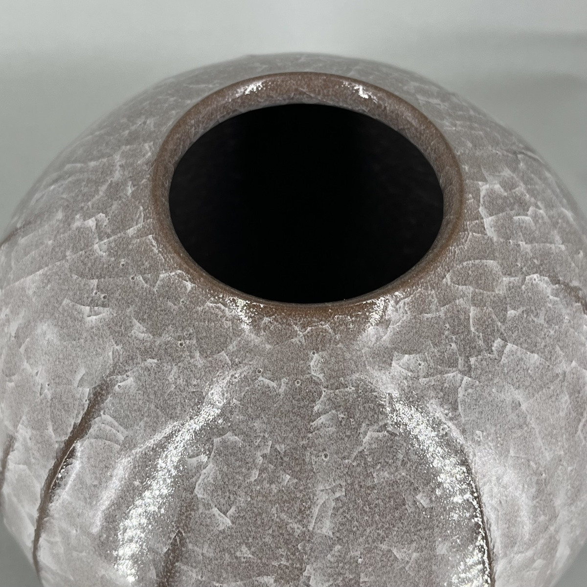 Japanese Ceramic Vase In Goungama Style - Japan-photo-8
