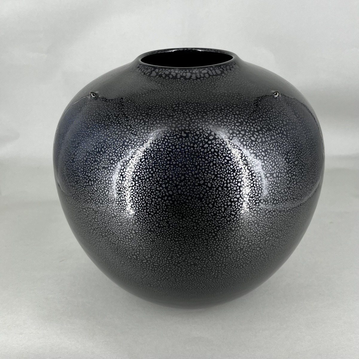 Japanese Globular Pearl Ceramic Vase - Japan -photo-2