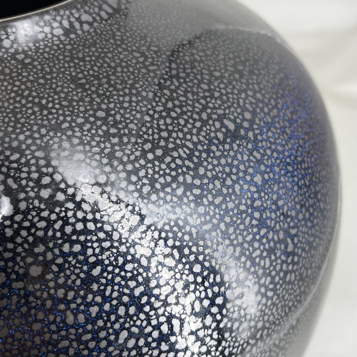 Japanese Globular Pearl Ceramic Vase - Japan -photo-7