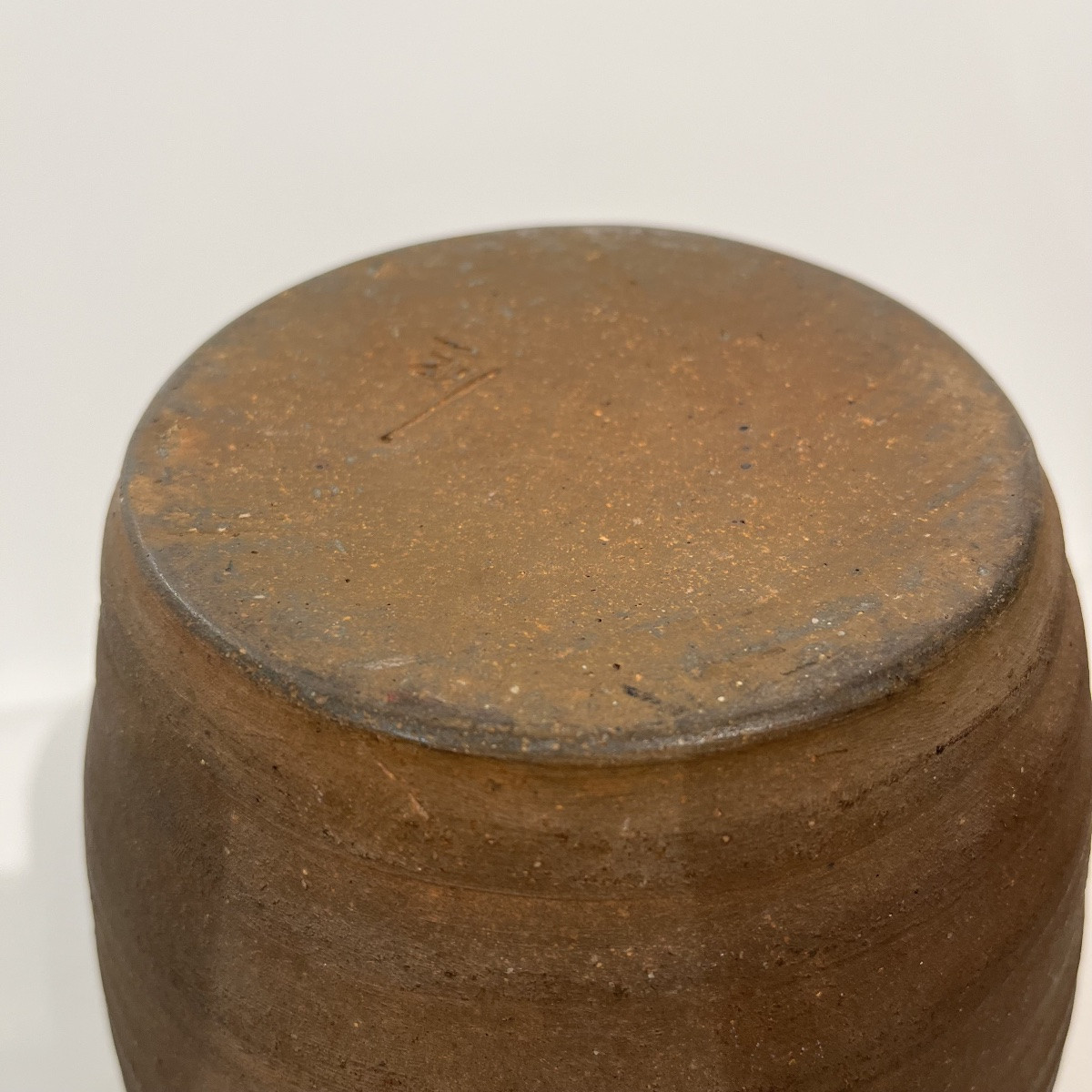 Japanese Takotsubo Vase With Octopuses In Bizen Terracotta - Japan-photo-6