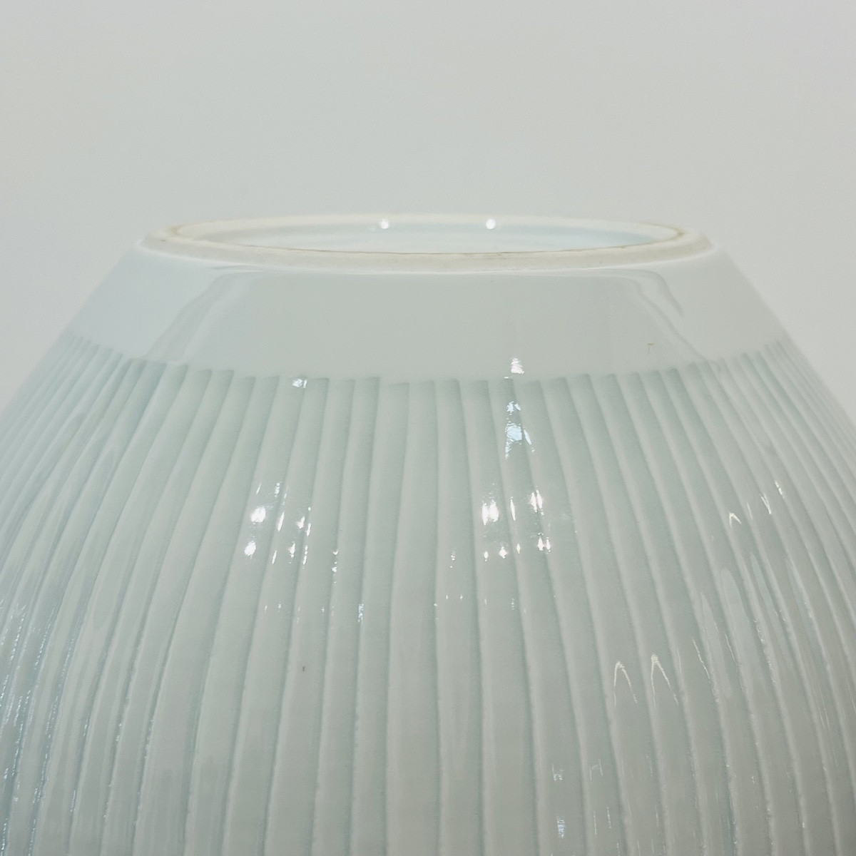 Celadon Japanese Vase Fujii Shumei - Japan-photo-1