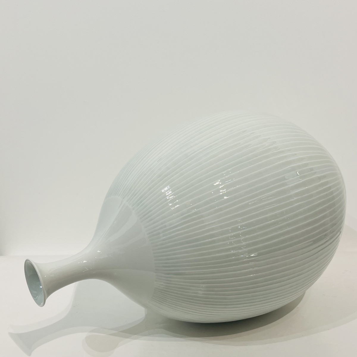 Celadon Japanese Vase Fujii Shumei - Japan-photo-2