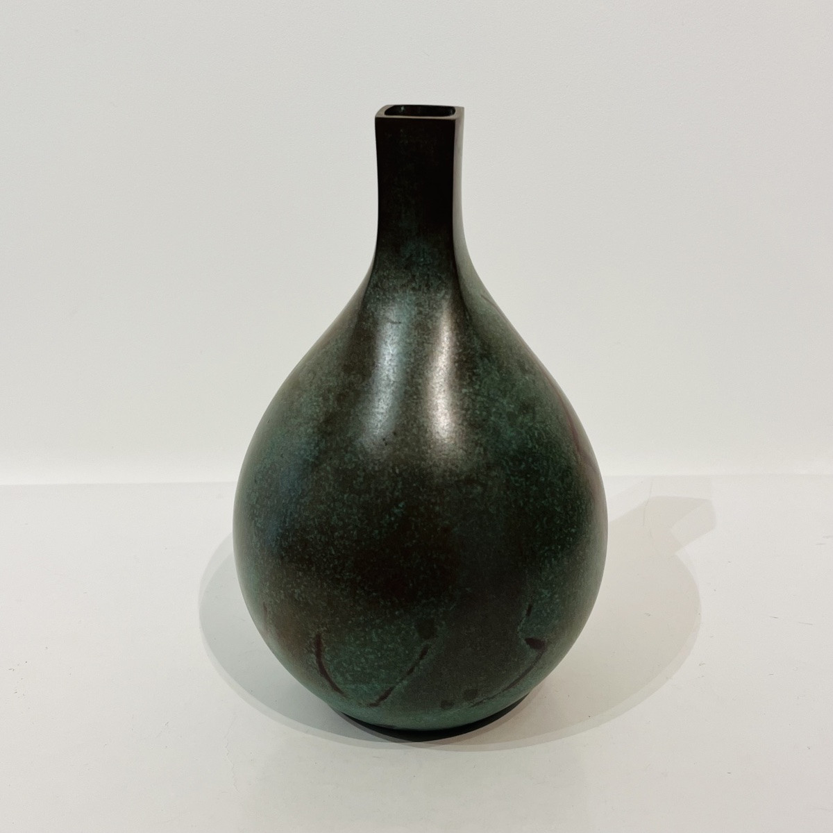 Vase japonais en bronze de Kankei Hannya - Japon-photo-1