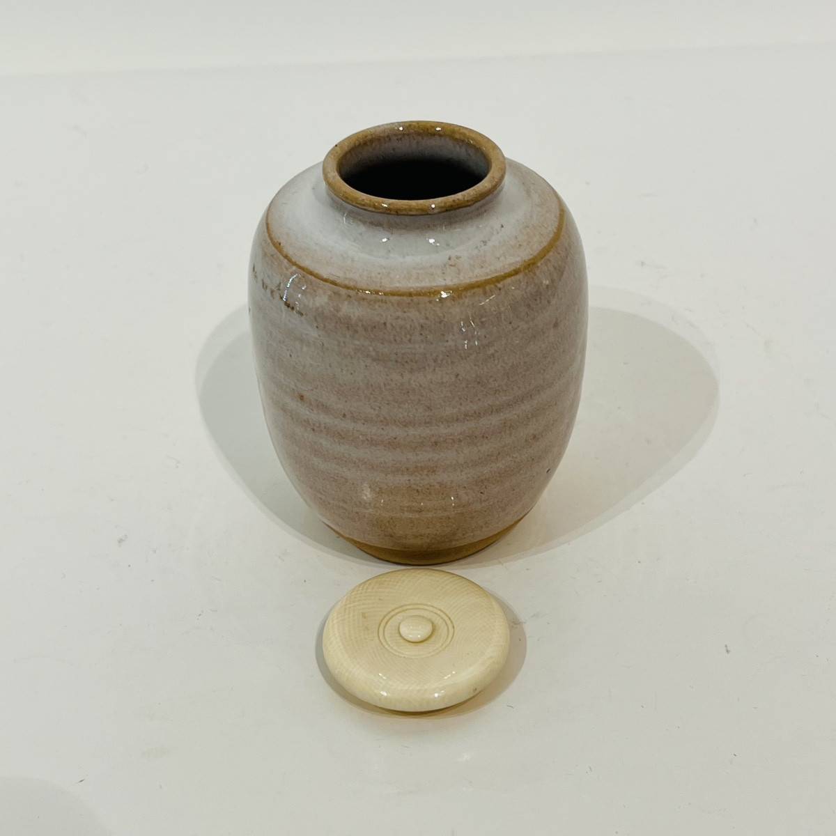 Hagi Japanese Ceramic Tea Caddy - Japan-photo-4