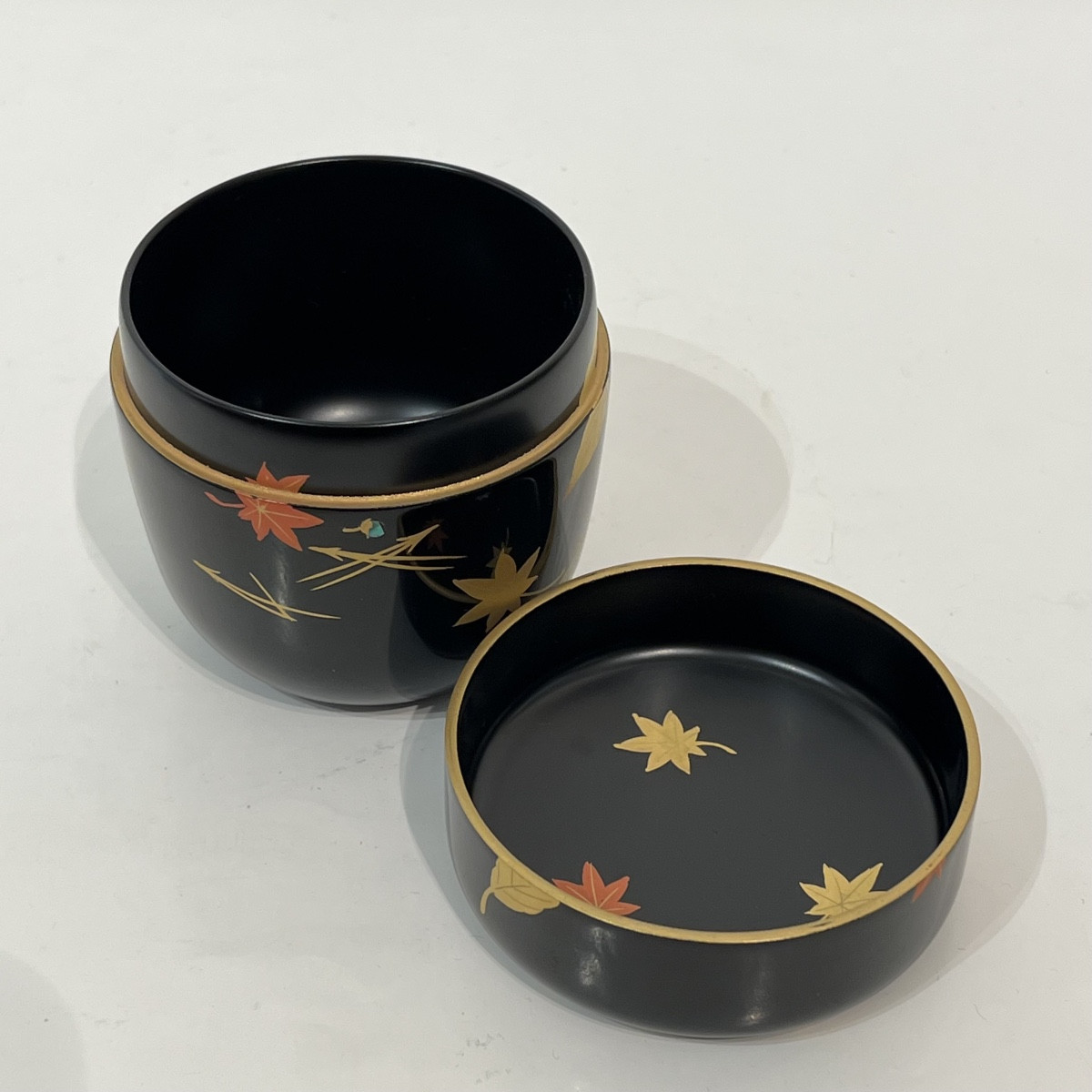Natsume Japanese Momiji Lacquer Tea Caddy - Japan