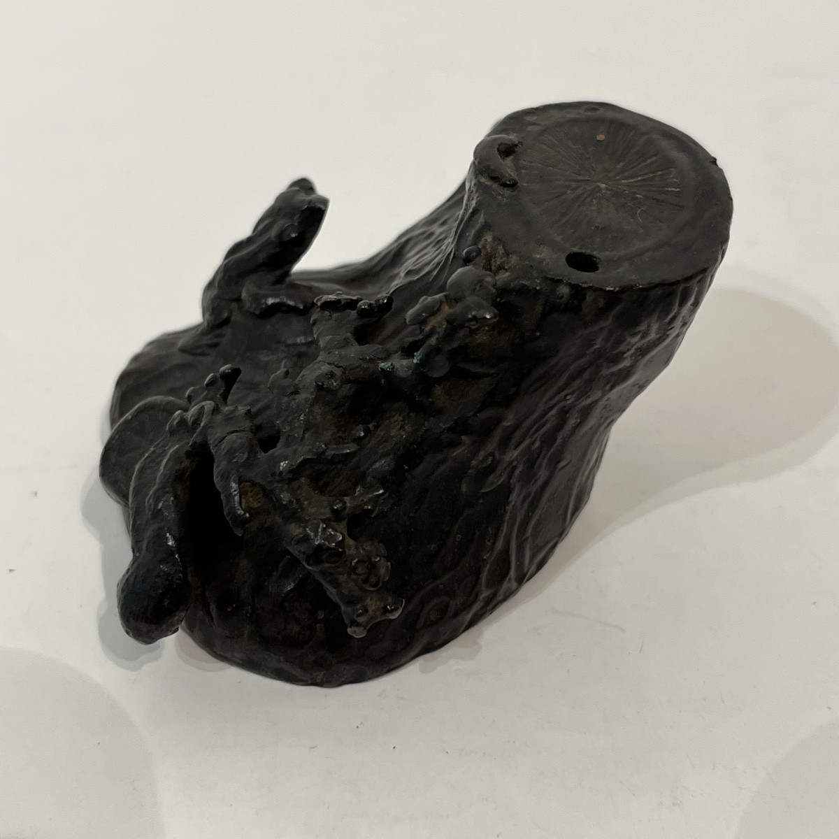 Suiteki, Japanese Dropper, Tree Stump And Frog - Japan-photo-3